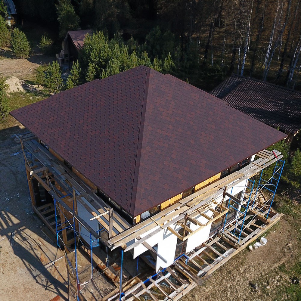 Шатровая крыша в Новосокольниках и Псковской области